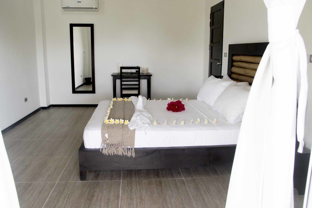 Hotel Blanco Logon